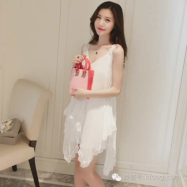 这么美丽的衣服你还在犹豫什么?