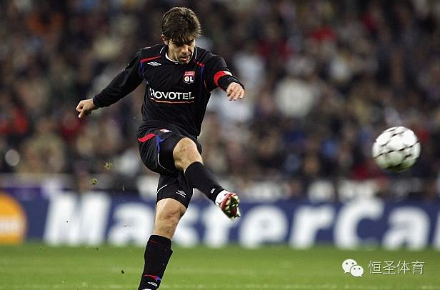 偷学麦迪招式,曼联时期c罗花式动作