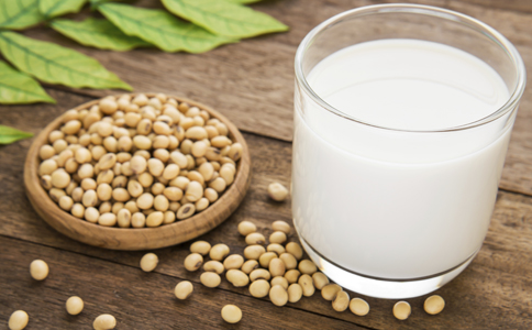 喝了自制豆浆乳房不适,自制豆浆喝了晕倒