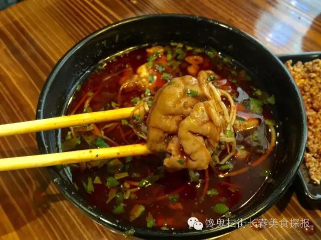 我发现了一家贼盖贼盖的串串他家的冒菜堪称神品！