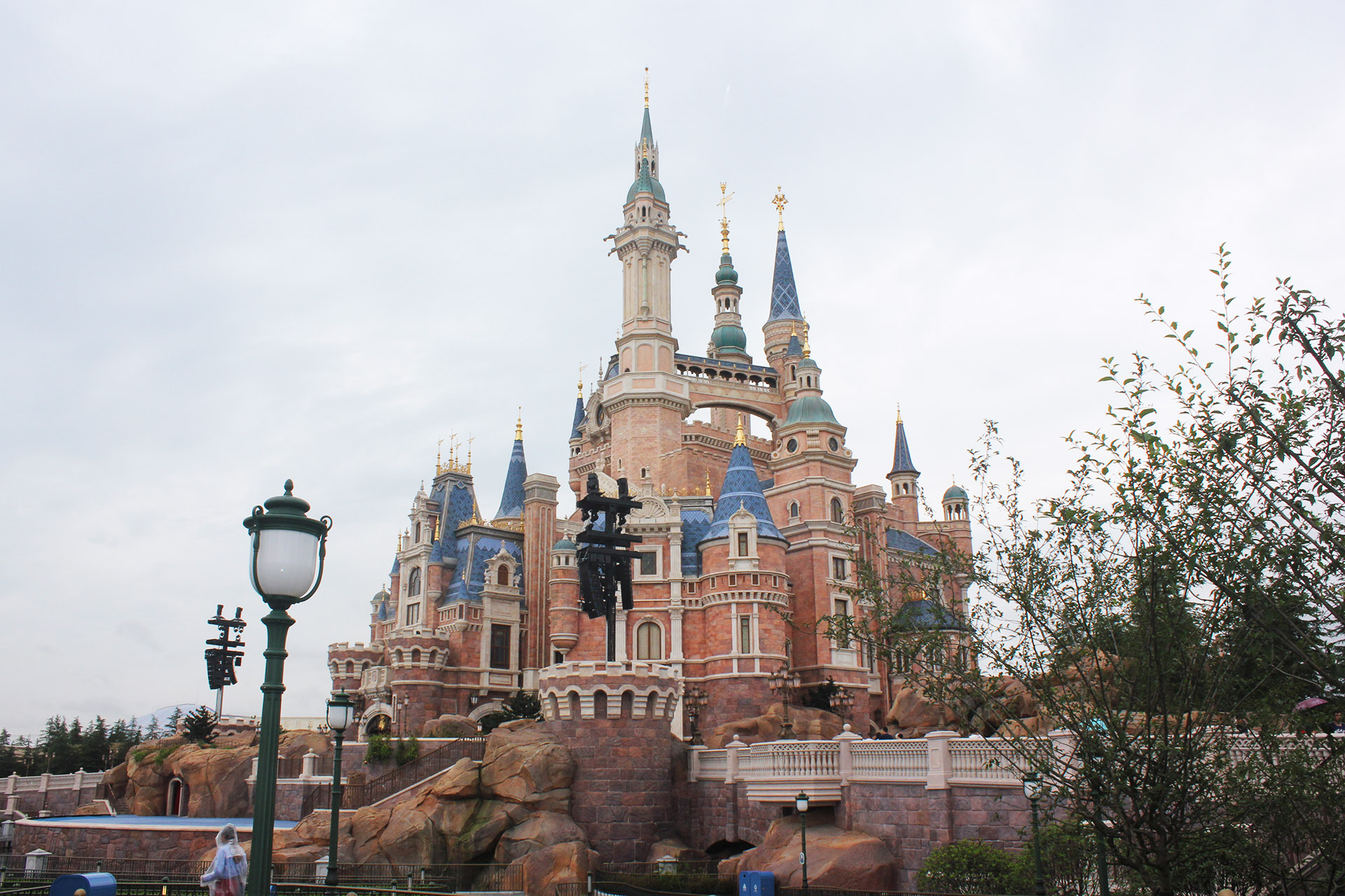 上海迪士尼好玩吗值得去吗,上海迪士尼一整天游玩攻略