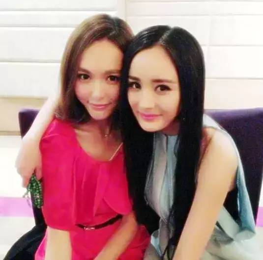 赵薇和王菲是如何成为闺蜜的,王菲和赵薇是一样的人