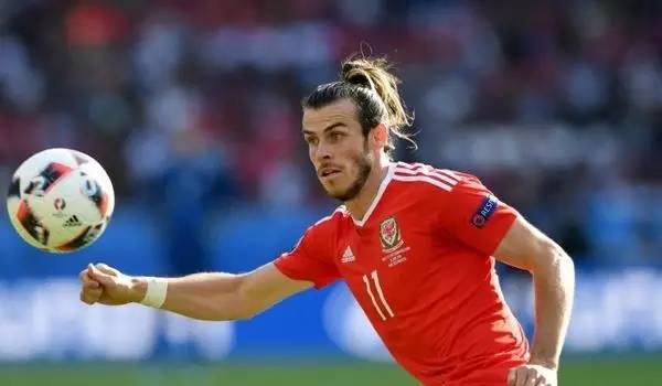 聪明豆侃球四强之争继续:威尓士还能“黑”下去吗?