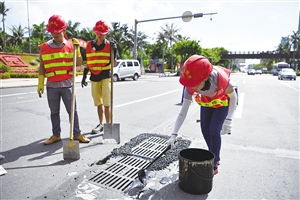 海口维修井盖的过程,海口井盖最新消息