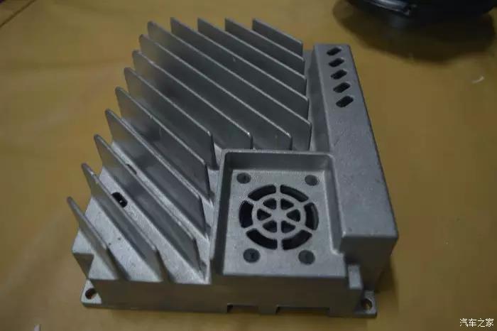 奔驰ML350安装哈曼卡顿音响分享