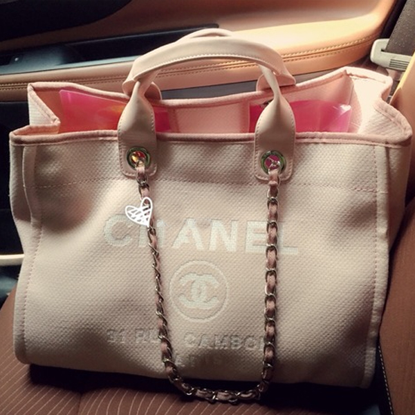 能装又潮流的妈咪包,好看又大又可以背的妈咪包