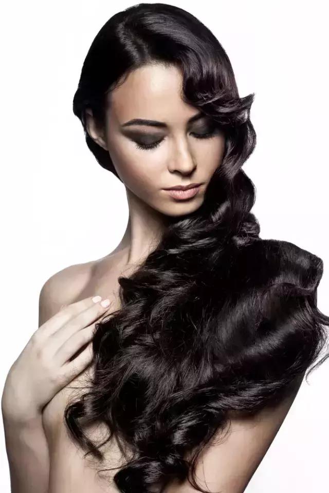 头发烫染后毛躁干枯怎么办,头发烫完干枯分叉怎么处理