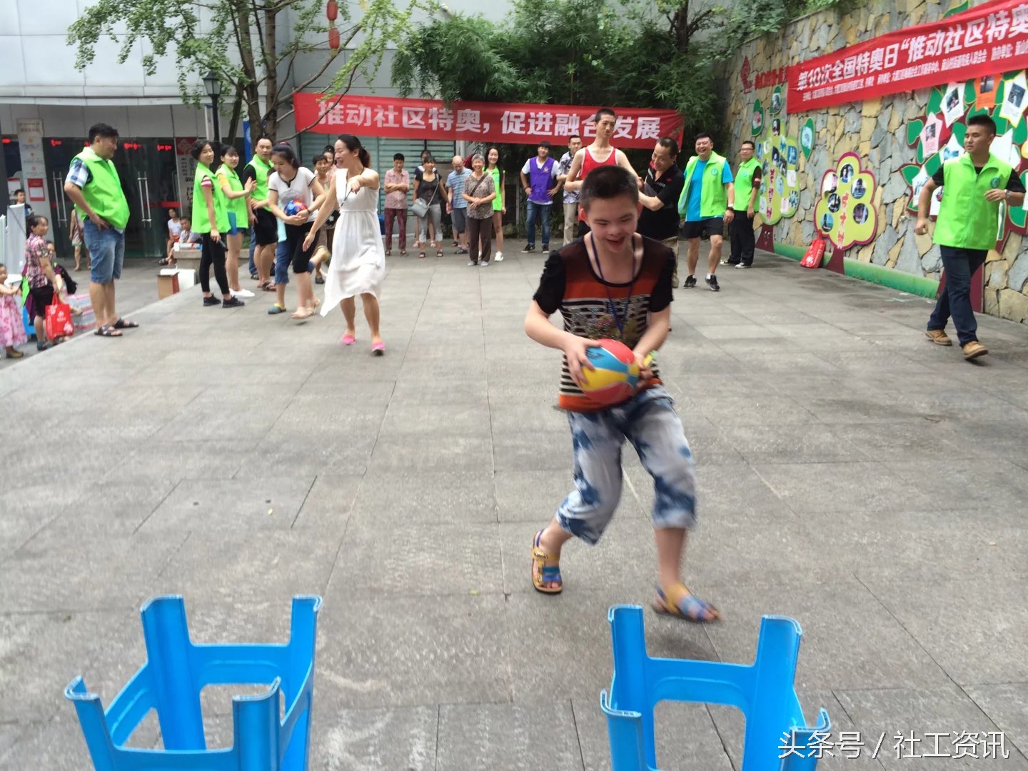 促进社区体育全面发展,促进体育竞赛与文化互动融合