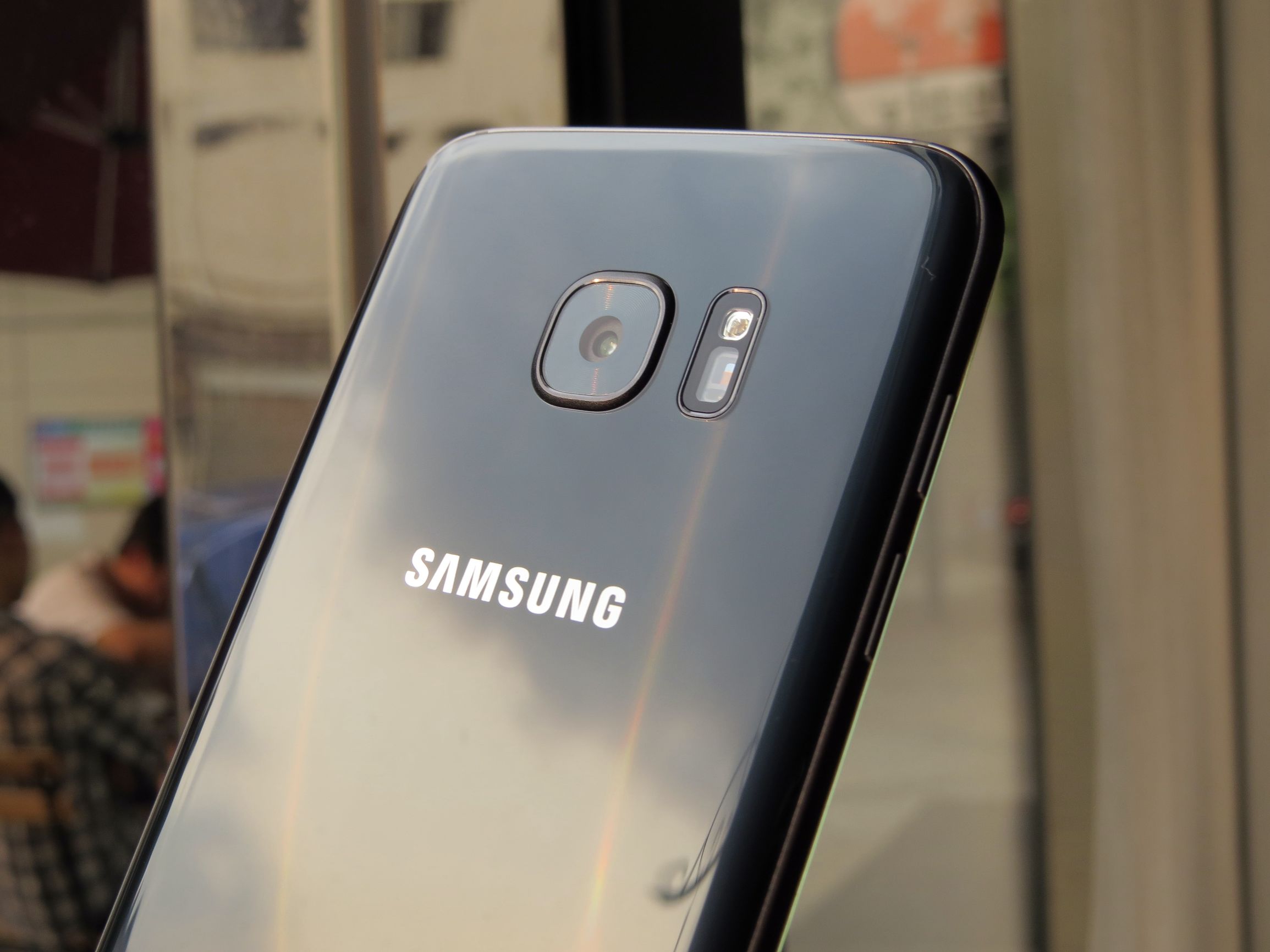 s7edge哪个版本最流畅,s7edge现在还值得入手吗