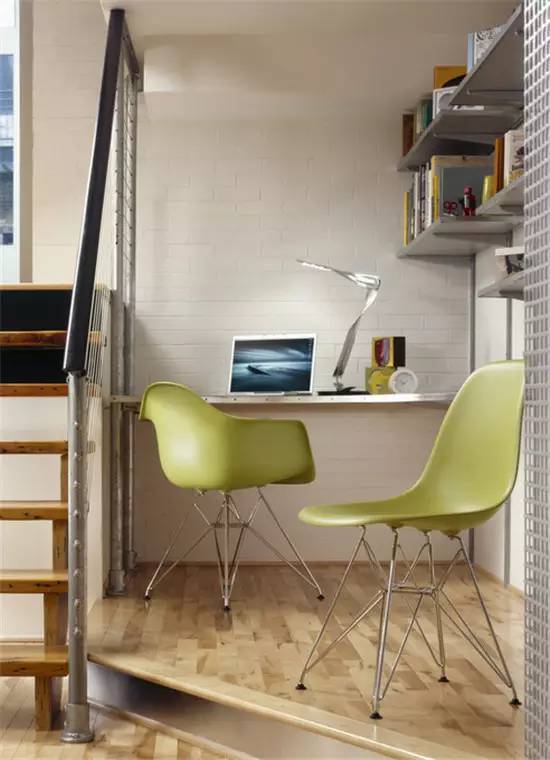 一楼楼梯死角设计,比较暗的楼梯下死角如何设计