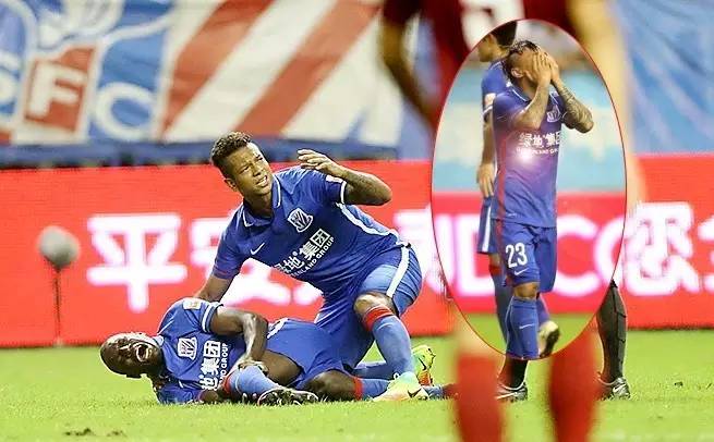 登巴巴断腿比赛,登巴巴断腿足球视频