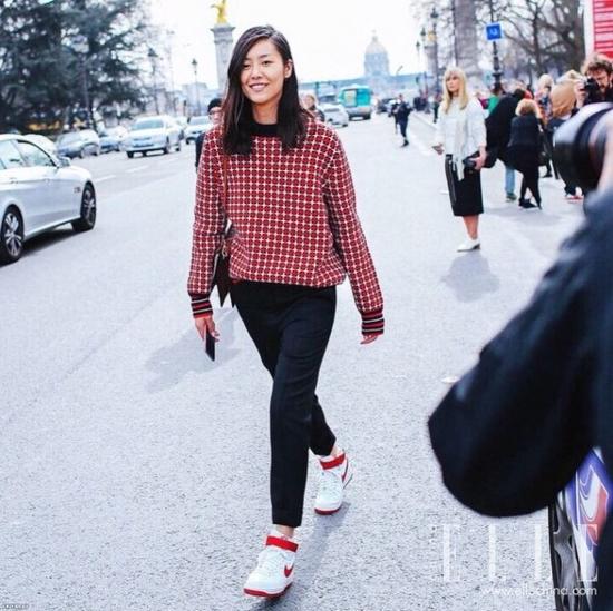 时装秀超模大表姐刘雯气质不一般,最新大表姐刘雯穿搭鞋子