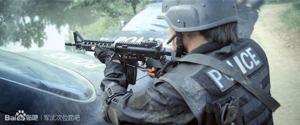 战争电影中的经典枪械,电影战狼中的一些枪械