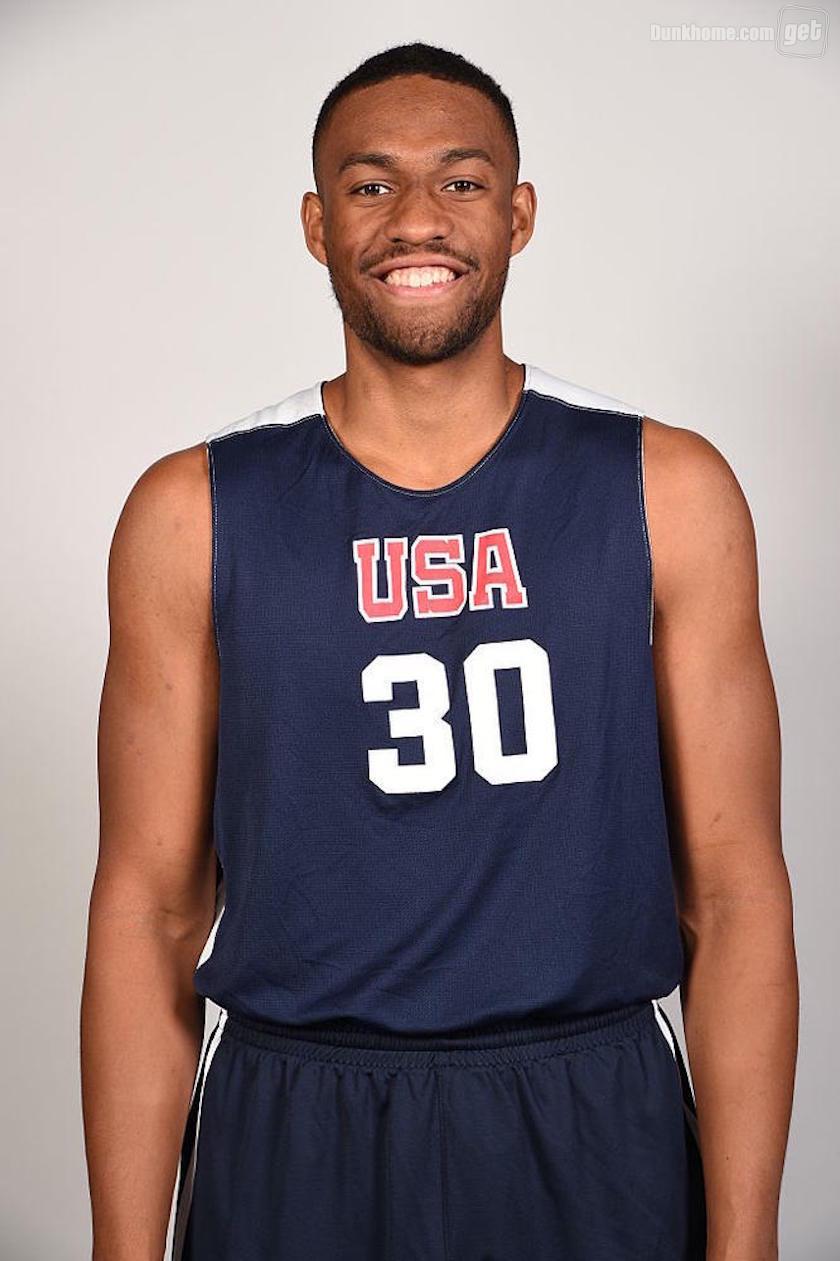 新星收集器！美国男篮选拔队定妆照公布