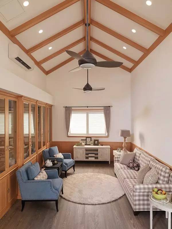 小户型轻奢风套内67平方三房两卫,繁华都市中的一处静谧