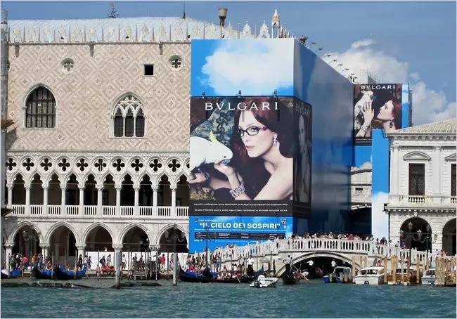 这是一座豆豆鞋建成的罗马斗兽场