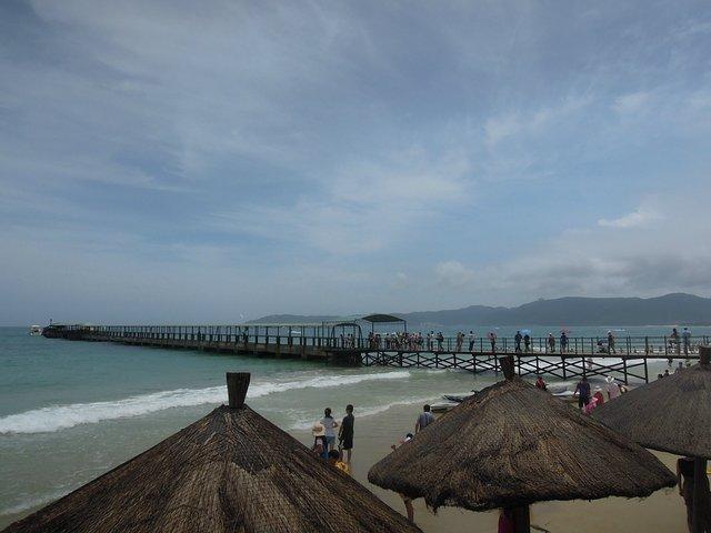 三亚天海一色演唱会,三亚亚龙湾一线海景复式