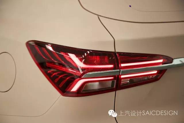 荣威2016rx5互联网自动版,荣威全新rx5模型