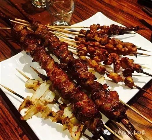 撸串最美的地方,北京烤串老字号有名的店