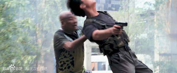 战争电影中的经典枪械,电影战狼中的一些枪械