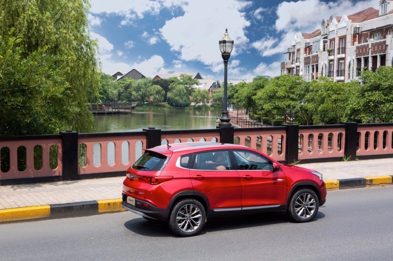 凹凸匠心榜:是怎样的一款车,能让他心甘情愿当司机