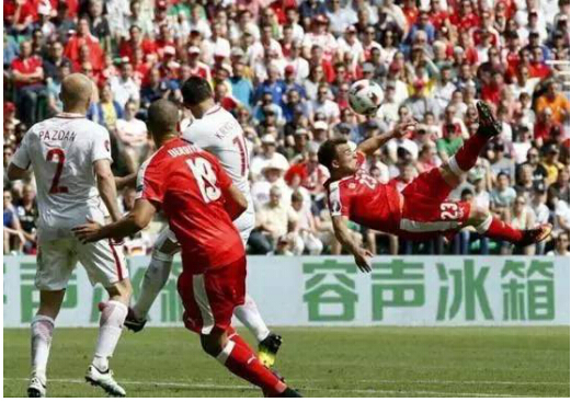 海信“容声倒钩”的王炸却输在社媒传播