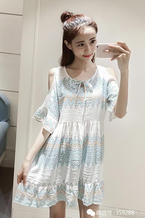 梦梦清森，邻家女孩不由言说的美！