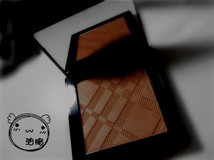 巴宝莉burberry经典,burberry彩妆十大必买经典单品