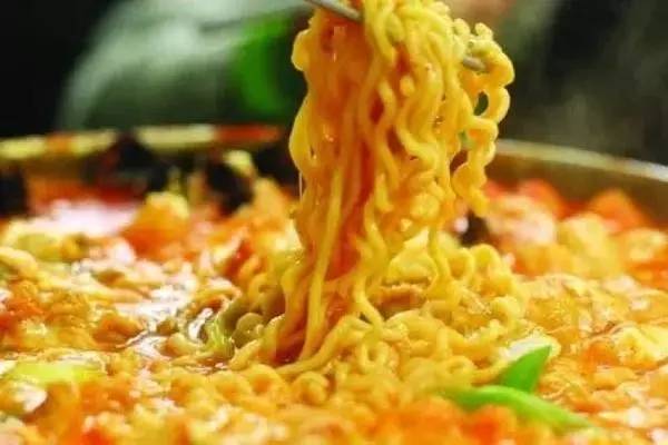 深夜饿了怎么办解馋,深夜饿了点外卖