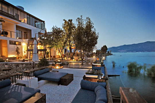 租金暴涨,文化地标被迫搬迁!网友：大理你怎么了？