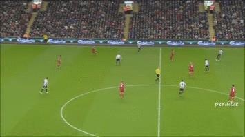 苏亚雷斯凌空斩绝杀,苏亚雷斯不触球转身过人