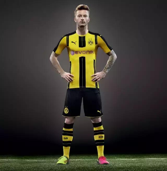 新赛季值得买的装备,23-24赛季蓝十字主场球衣