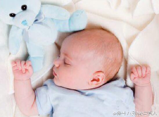 三个月的宝宝有点斜颈怎么办,12月龄的宝宝发现斜颈怎么办