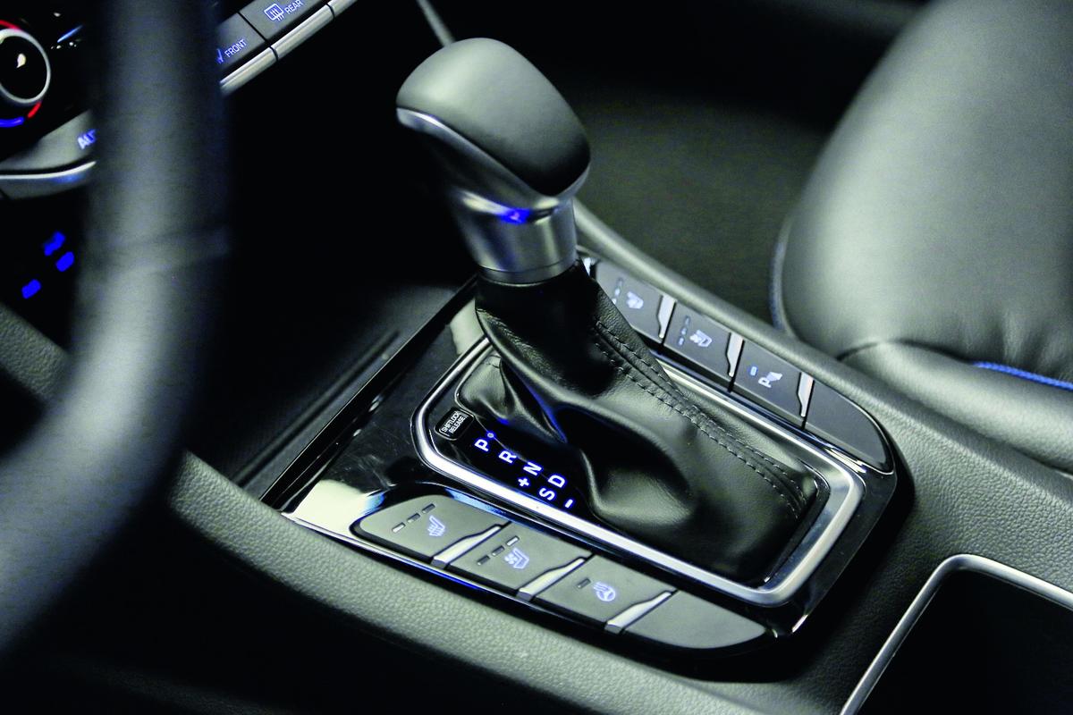 索纳塔九代2.0混动领先版,北京现代第九代索纳塔试驾