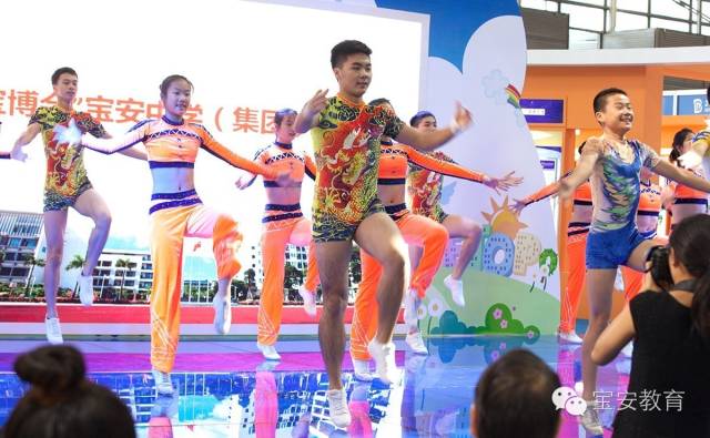 宝安的同学们，你们真的火啦！（粉丝表情包大派送）