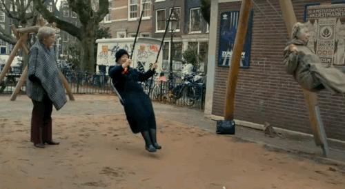 爷爷奶奶的摩登世界漫游指南:英国老人家都这么潮!