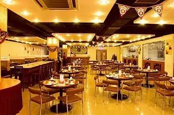 约妹子去高档“茶餐厅”,如何假装是“老手”?