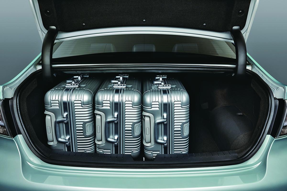 索纳塔九代2.0混动领先版,北京现代第九代索纳塔试驾