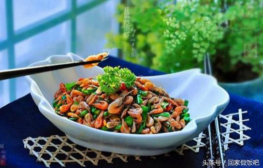第一美食阿飞韭菜炒河虾,第一美食韭菜炒河虾做法