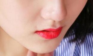 女性脸上痘痘怎么调理好得快,一个地方反复长痘如何处理