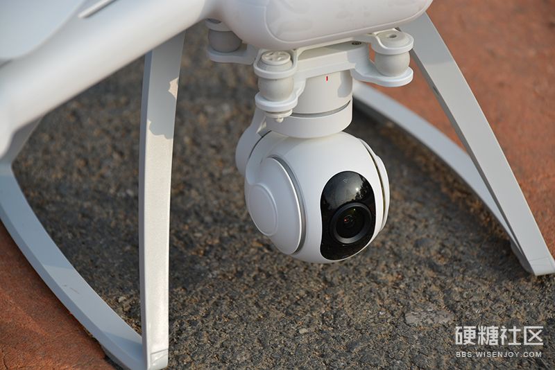 小米无人机有多厉害视频,小米年轻人的第一台轰炸机