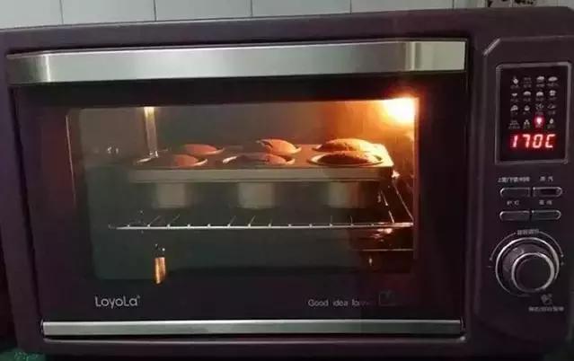 颜值超高的堡尔美克可可蛋糕