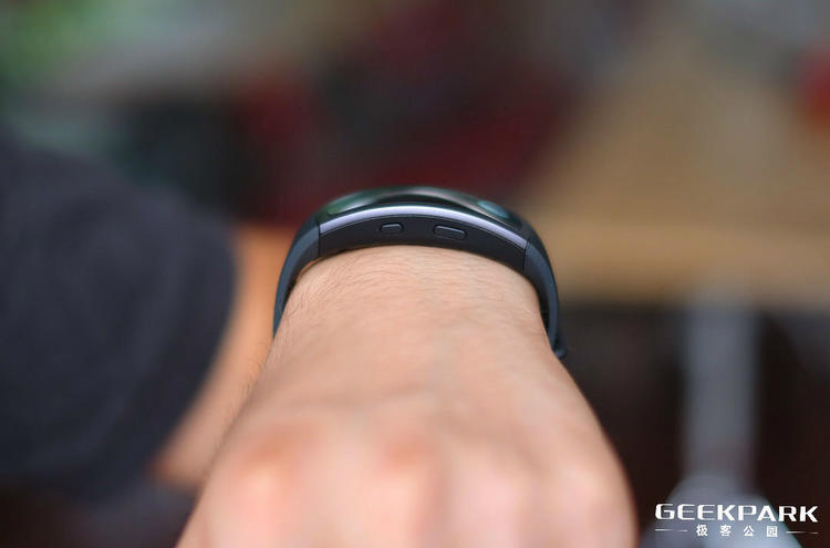 涓夋槦鎵嬬幆gearfit3娴嬭瘎,涓夋槦鎵嬬幆gearfit2鍔熻兘