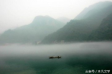 淡淡清江，记忆深九重