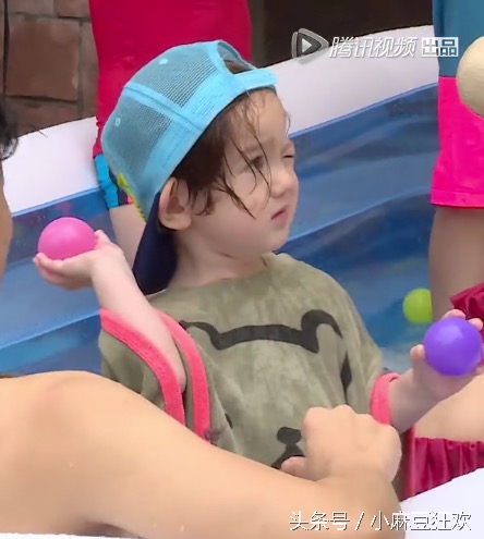 jackson太萌了抱着马天宇,jackson太萌了