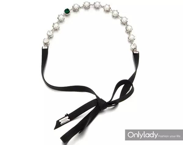 韩剧女主角同款耳坠,韩剧中的珠宝首饰