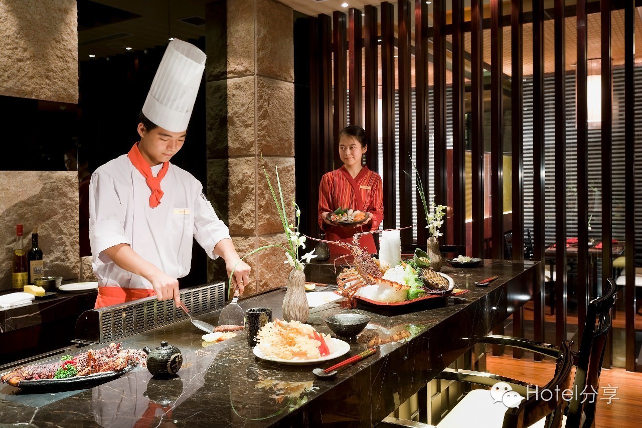 贵阳亨特索菲特酒店旁高楼,贵阳索菲特亨特酒店