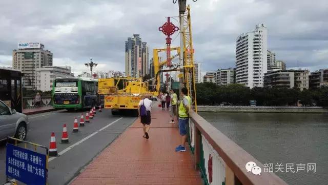 风采天桥,市区风采桥桥面改造