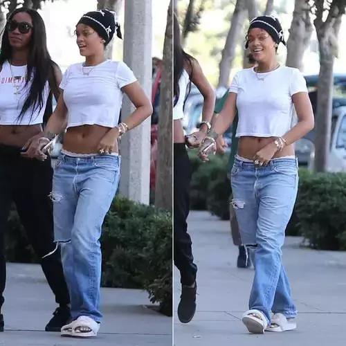 自从穿上这些拖鞋，就是那么自信