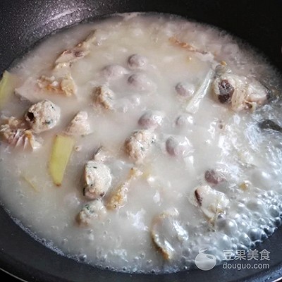 清淡牛肉米粉,爱嗦爆辣螺蛳粉